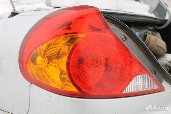 Kia Spectra фонарь левый,правый