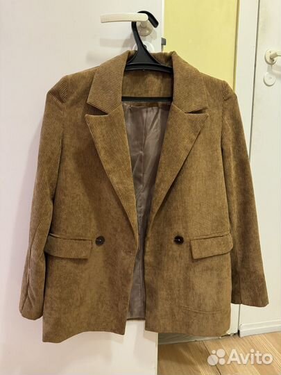 Костюм женский