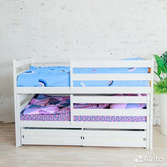 Кроватка из массива с доп. местом от 2х лет матреш