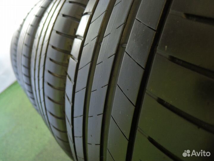 Bridgestone Turanza T005 225/50 R17