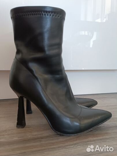 Ботильоны 39 размер.Ботинки 36 размер