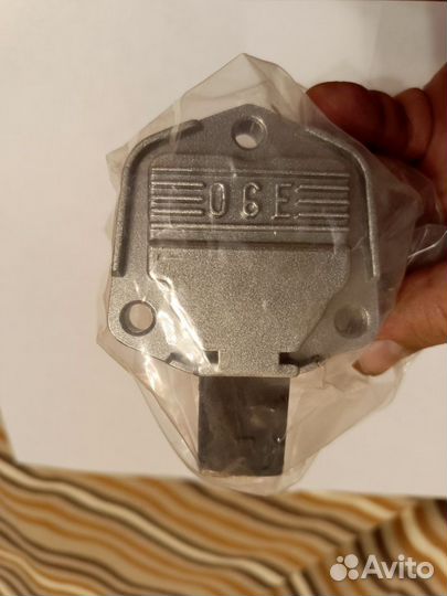 Продам датчик уровня масла