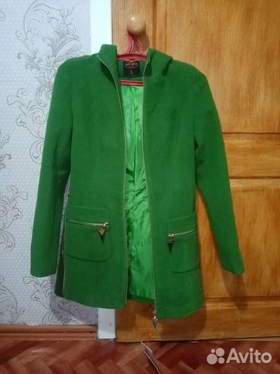 Пальто женское 42 44 новое