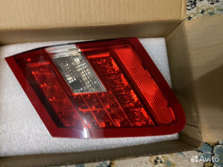 Задние фары на w212 багажник