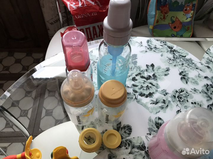 Бутылочки и поильники для малышей