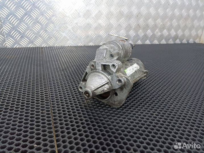 Стартер Nissan Juke YF15 2012 8200836473