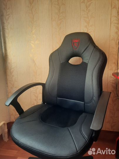 Игровой компьютерный стул