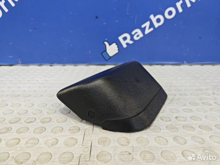 Стоп-сигнал Nissan Terrano