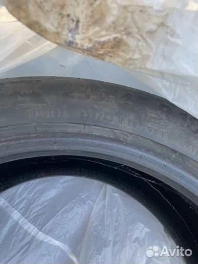 Continental VanContact Eco 235/45 R18