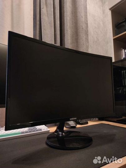 Монитор Samsung CF39 C24F390FHI черный, 23.5