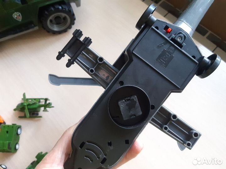 Игрушки для мальчика пакетом