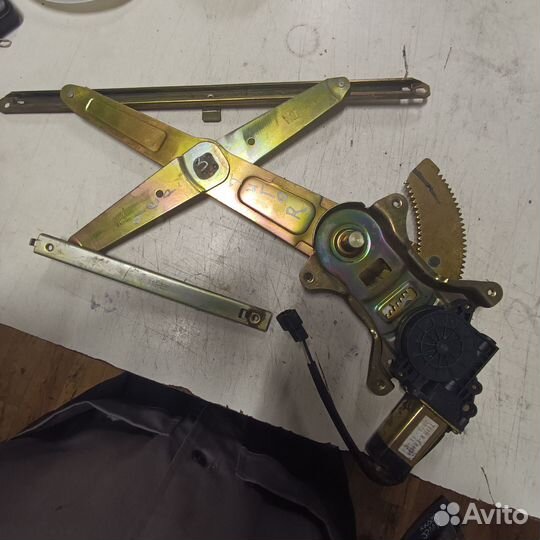 Стеклоподъемник передний левый Chery Tiggo T11