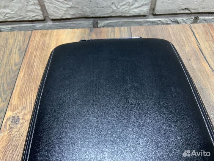 Infiniti Q50 (V37) Подлокотник