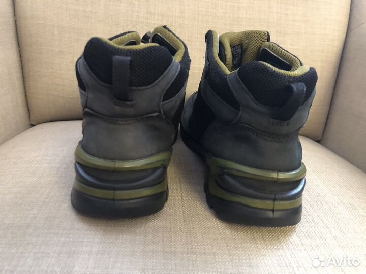 Ботинки демисезонные Ecco gore tex 39р
