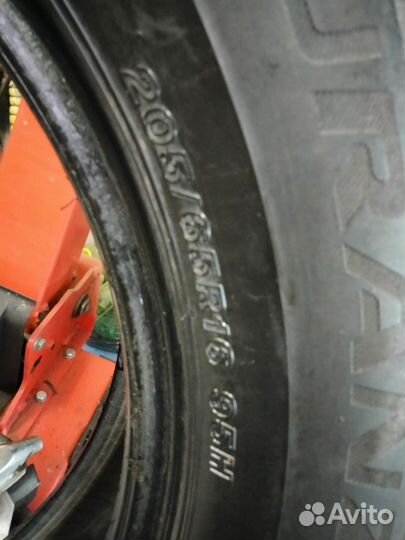 Bridgestone Blizzak LM-60 205/65 R16