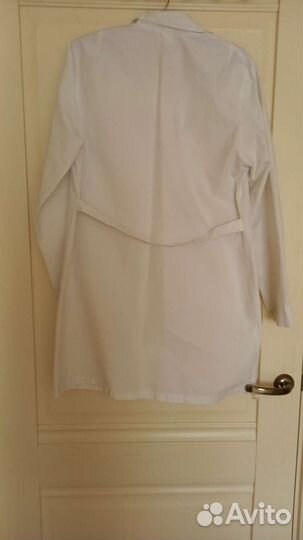 Медицинский халат короткий белый