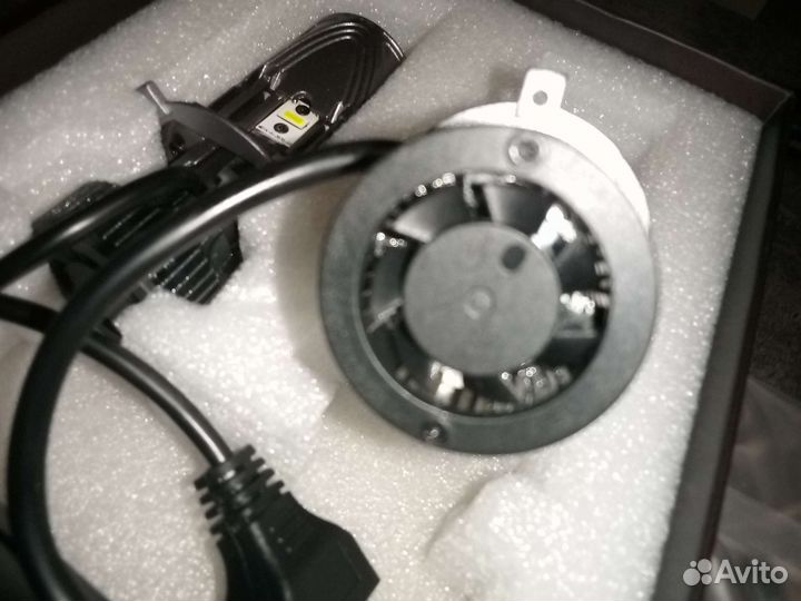 Лёд лампы H4 с линзой