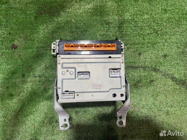 Блок управления климат-контролем Toyota Crown