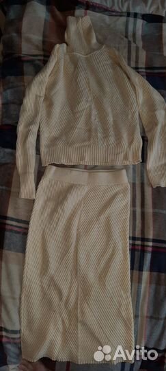 Женский трикотажный юбочный костюм