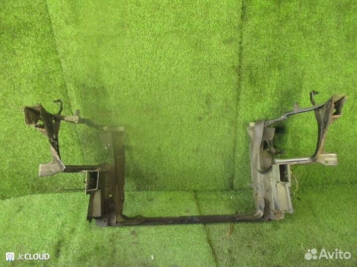 Рамка радиатора на honda stream RN1 D17A