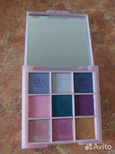 Палетка теней 7days b.colour winter edition