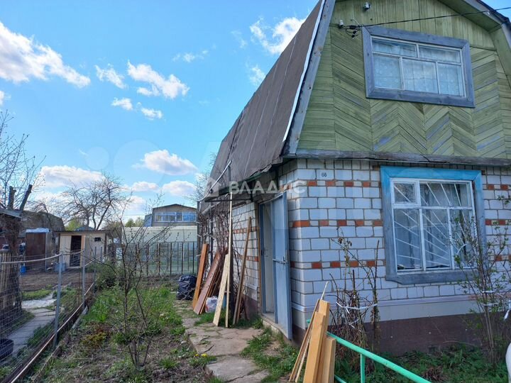 Дом 48 м² на участке 4 сот.