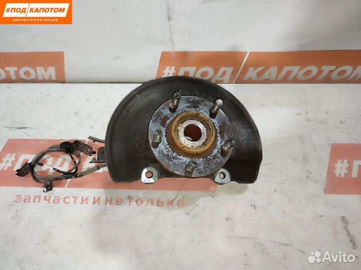 Кулак передний левый Mitsubishi Outlander 2 2007