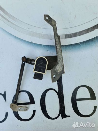 Датчик положения кузова Mercedes GLK204/X204