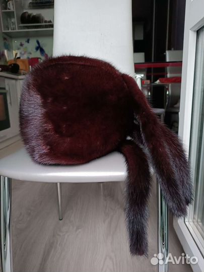Продам меховую шапку