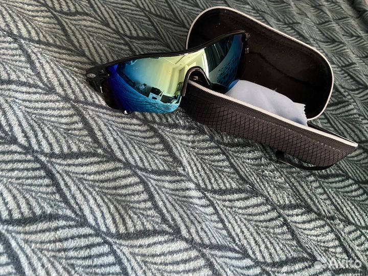 Солнечные очки унисекс