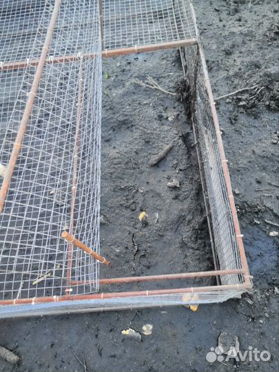 Переносная клетка для выгула птицы