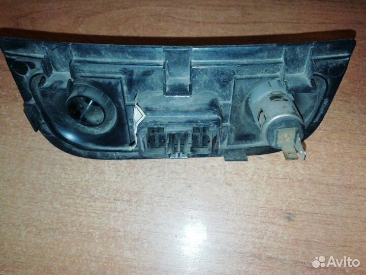 Разъем USB и AUX Hyundai Getz хэтчбэк 2002-2011