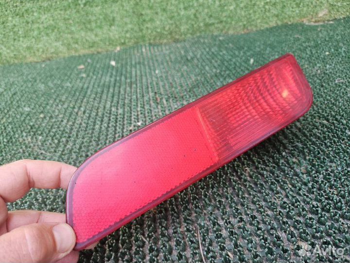 Фонарь противотуманный задний левый Mitsubishi