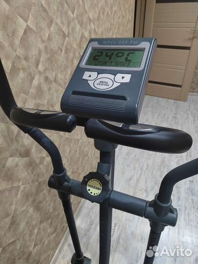 Эллиптический тренажер torneo