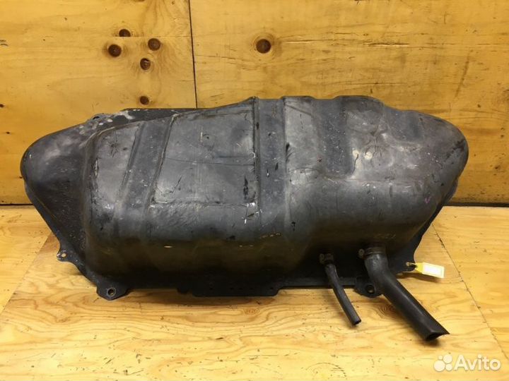 Бензобак Toyota Bb NCP30 2nzfe 2004