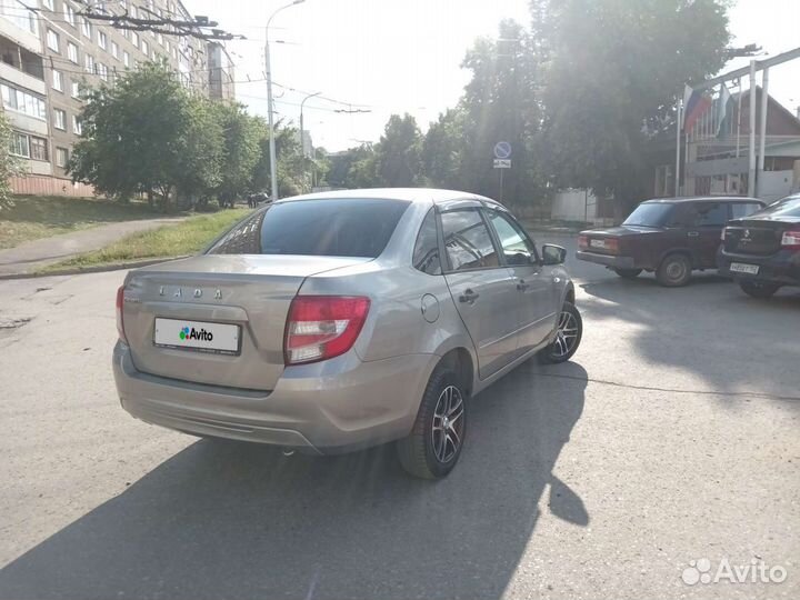 LADA Granta 1.6 МТ, 2019, 65 000 км