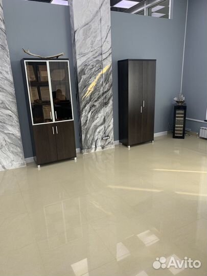 Продается офисная мебель в Ханты-Мансийске