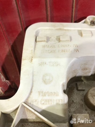 Фонарь задний левый skoda yeti 1.2 DSG