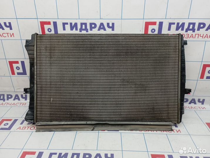 Радиатор основной Volkswagen Passat (B8) 5Q0121251