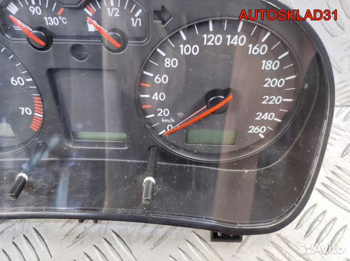 Панель приборов Volkswagen Golf 4 1J0920805C