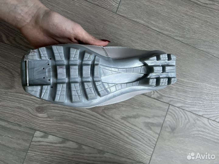 Лыжные ботинки детские 34-35