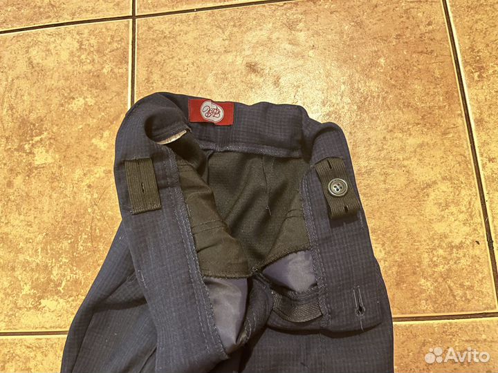 Костюм в школу первокласснику.122 размер