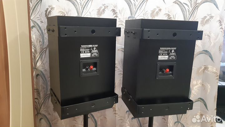 Колонки Behringer CE1000P