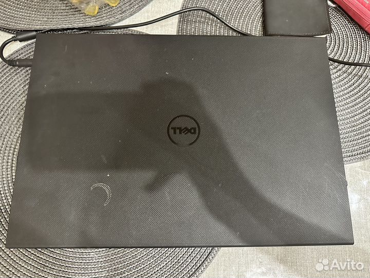 Ноутбук dell inspiron 15