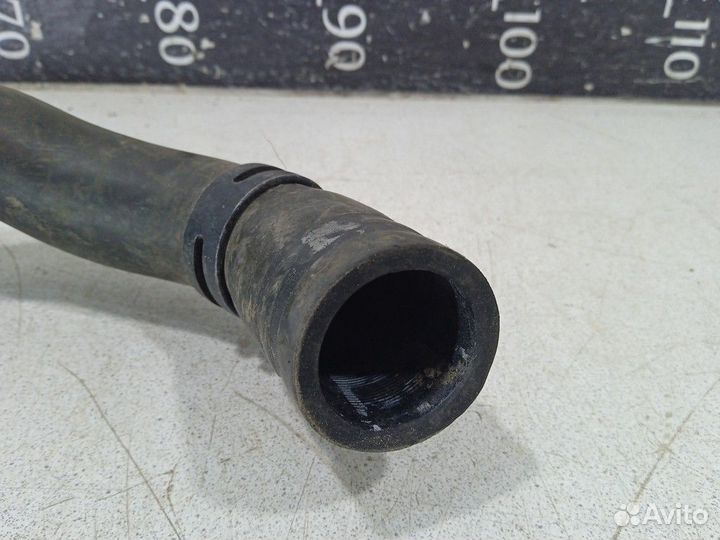 Патрубок системы охлаждения