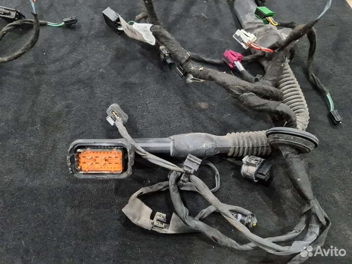 Проводка задней двери Mercedes GLE292