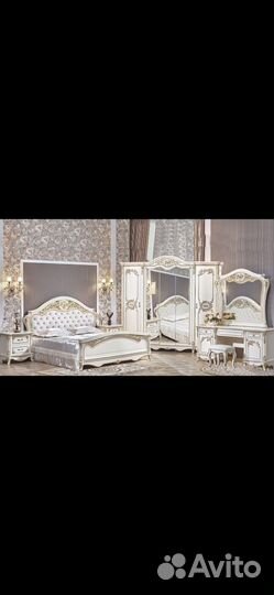 Спальный гарнитур