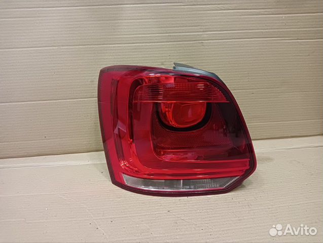 Стоп-сигнал левый Volkswagen Polo (Mk5)