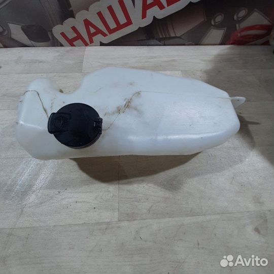 Бачок стеклоомывателя Renault Logan седан 2017