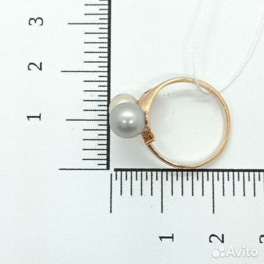 Золотое кольцо с камнем 16р